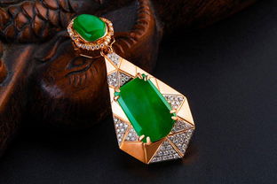 中國(guó)珠寶玉石首飾行業(yè)協(xié)會(huì)與玉器及其他珠寶飾品的發(fā)展